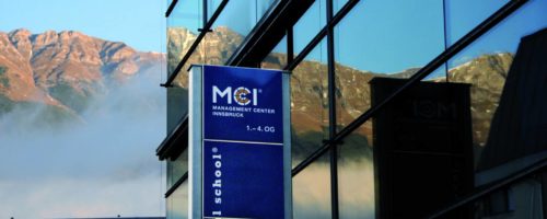 Österreichische Entscheidungsträger/innen und Personalverantwortliche loben laut Industriemgazin-Ranking die MBA-Programme des MCI. Foto: MCI