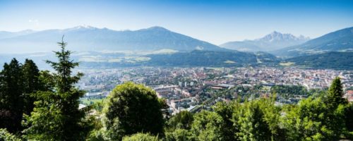 Direkt von der Altstadt geht es über die Hungerburg auf die Seegrube und weiter aufs Hafelekar auf über 2.000 Metern Seehöhe. © Innsbruck Tourismus/ Tom Bause © Innsbruck Tourismus/ Tom Bause