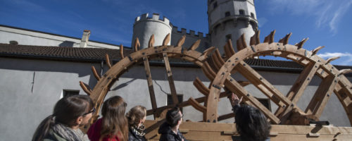 Historische Wasserräder bei der Münze Hall