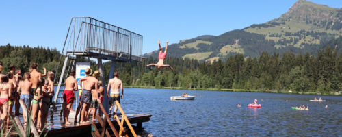 Actionreicher Fun-Day: Das Kitzbüheler Schwarzseefest am 02. Juli 2022 besticht mit einem vielseitigen Programm für Klein und Groß. © Breitfellner