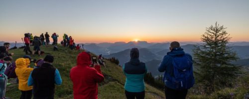 Den Sonnenaufgang erlebten die Abenteuer auf dem Gratlspitz in Alpbach. Foto: TVB Alpbachtal/shootandstyle.com © TVB Alpbachtal/shootandstyle.com