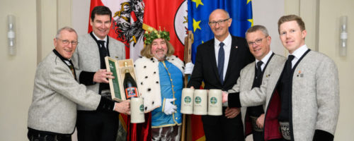 Bierkönig Gambrinus überbringt Einladung zum Gauder Fest © Franz Oss