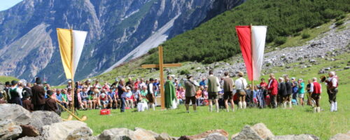 Feldmesse im Pinnistal beim Stubaier Almklang. © TVB Stubai Tirol