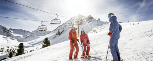 Skifahren mit der ganzen Familie. © Rudi Wyhlidal