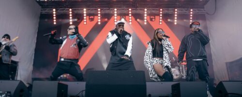 Am 30. April beendeten die Black Eyed Peas mit dem „Top of the Mountain Closing Concert“ in Ischgl eine mit Umsatzrekord sehr erfolgreiche Wintersaison. © TVB Paznaun – Ischgl / Flo Mitteregger