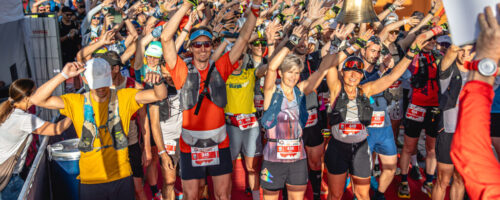 Gute Stimmung beim Start vom Kaiserkrone Trail Marathon um 07.00 Uhr morgens. © freundderberge.com